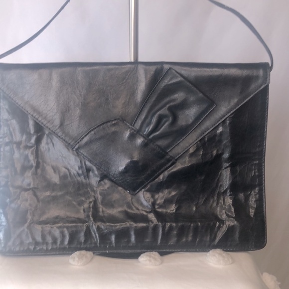 ATTANASIO black leather Vintage handbag. - Picture 3 of 10